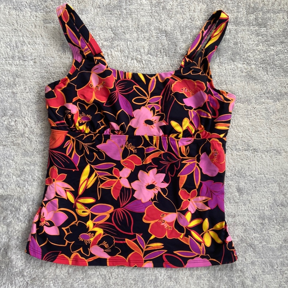 SALE Lands End Tankini top size 16 DDD